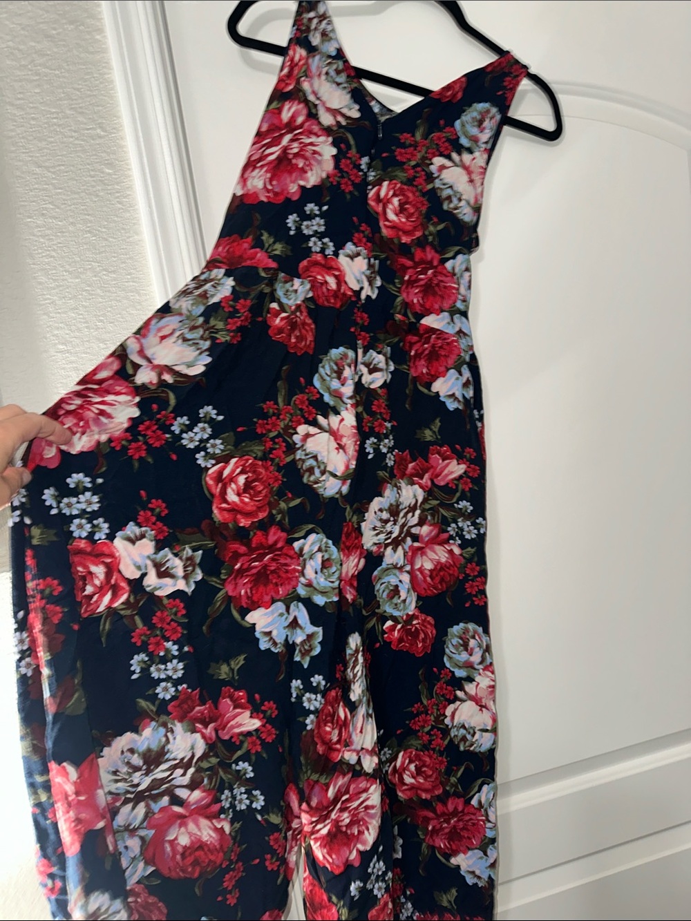 Loft Floral Navy Sleeveless Tie-Waist jumpsuit size Large - Picture 3 of 9